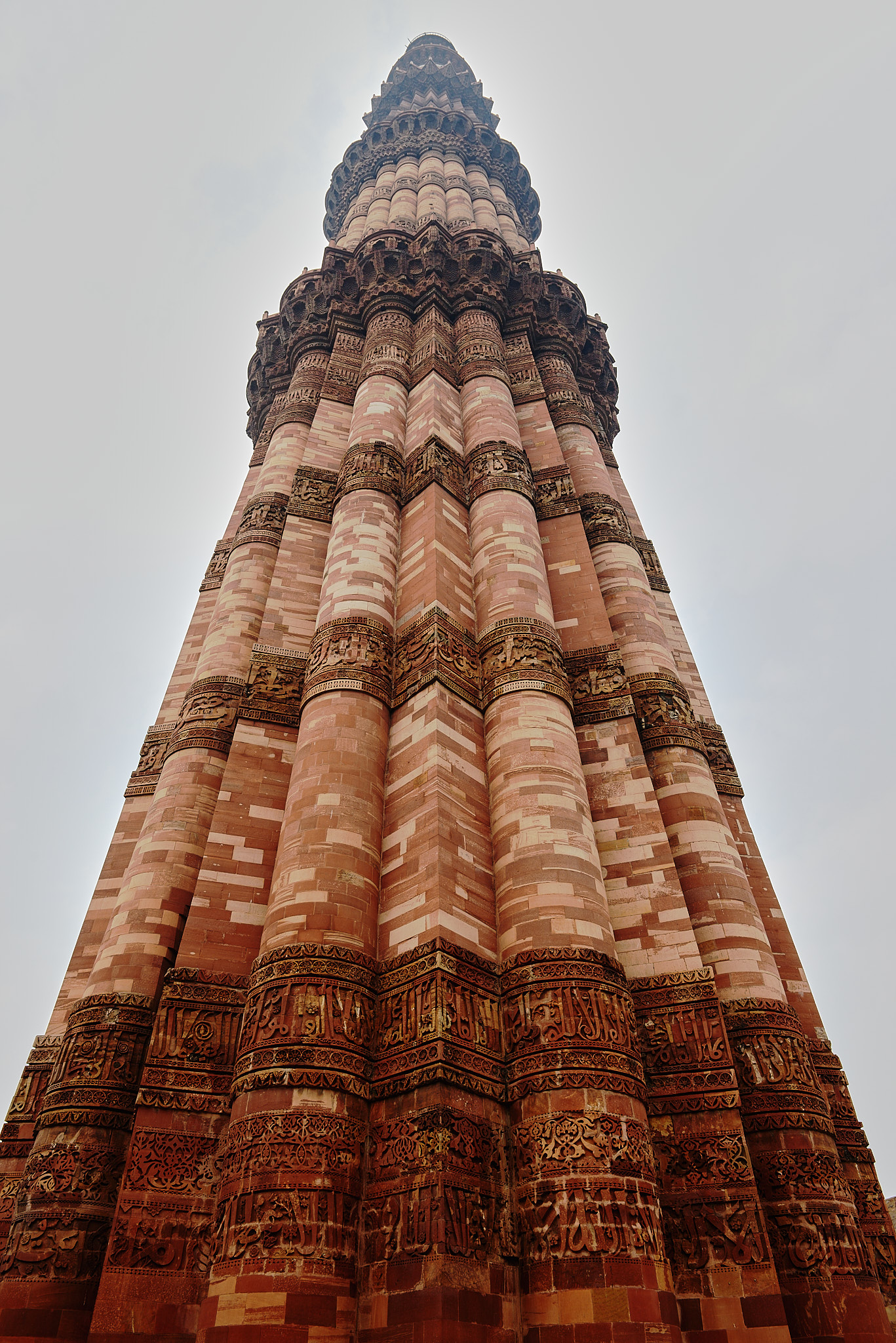 20140104 242 델리 쿠트브 미나르 (철 기둥)